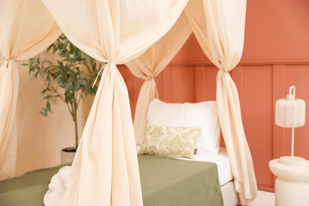 Easy-to-install cream beige mosquito net with ceiling hooks and kit