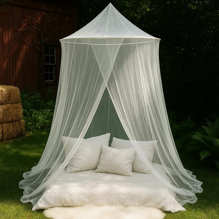 Outdoor mosquito net for patio and garden providing reliable insect protection